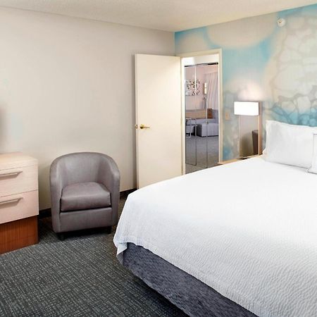Courtyard By Marriott Lansing Hotel Buitenkant foto