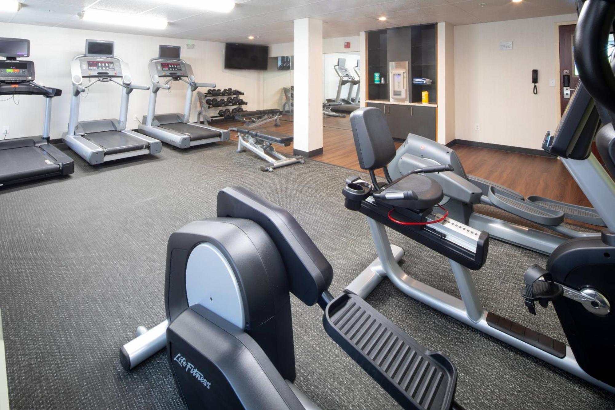 Courtyard By Marriott Lansing Hotel Buitenkant foto