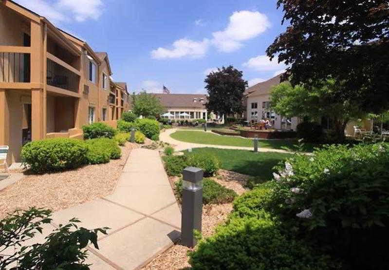 Courtyard By Marriott Lansing Hotel Buitenkant foto
