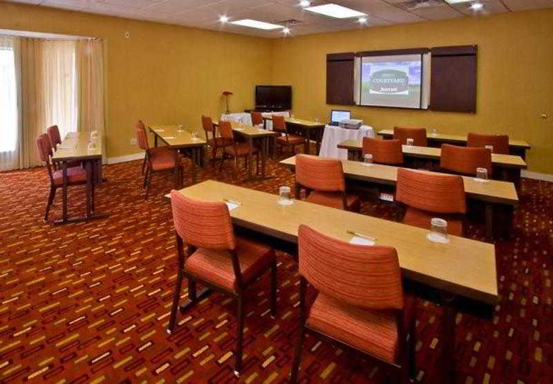 Courtyard By Marriott Lansing Hotel Buitenkant foto